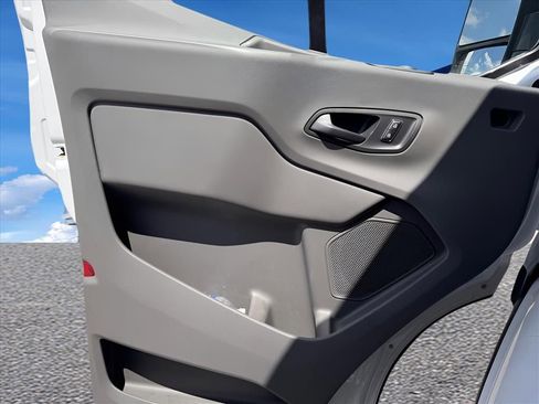Used 2024 Ford Transit 150 Low Roof RWD image 18