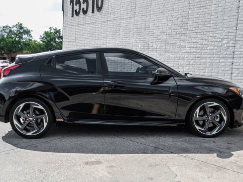 Used 2020 Hyundai Veloster Turbo FWD image 7