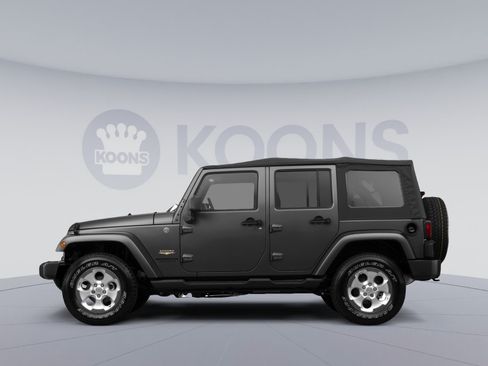 Used 2014 Jeep Wrangler Unlimited Sport w/ Connectivity Group AWD/4WD image 2