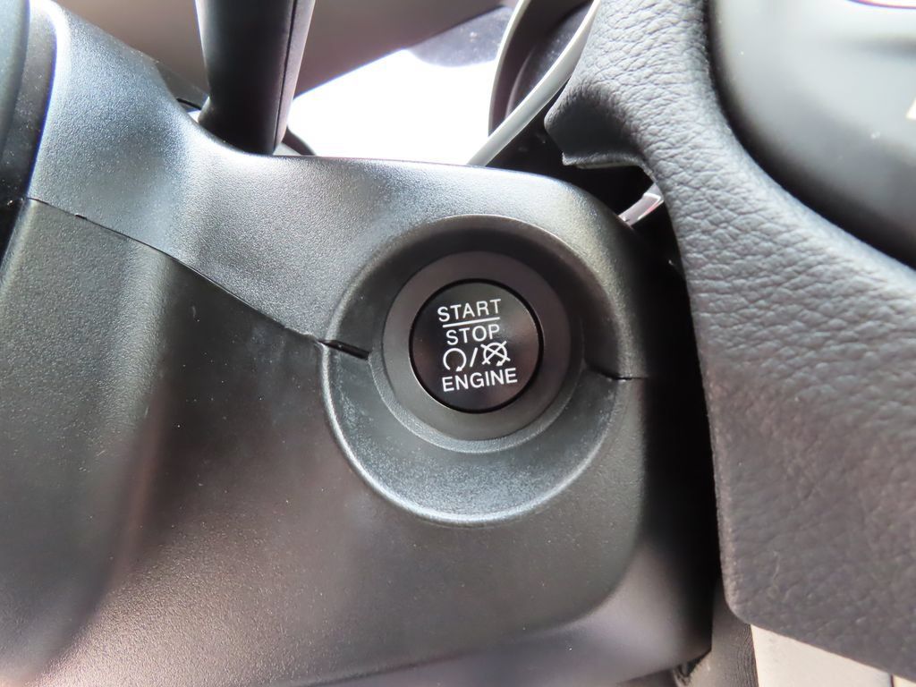 Used 2019 Jeep Compass Latitude w/ Popular Equipment Group FWD image 10