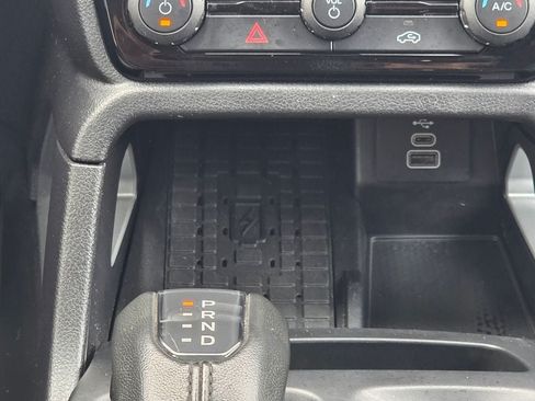Used 2024 Ford Ranger Lariat w/ FX4 Off-Road Package AWD/4WD image 14