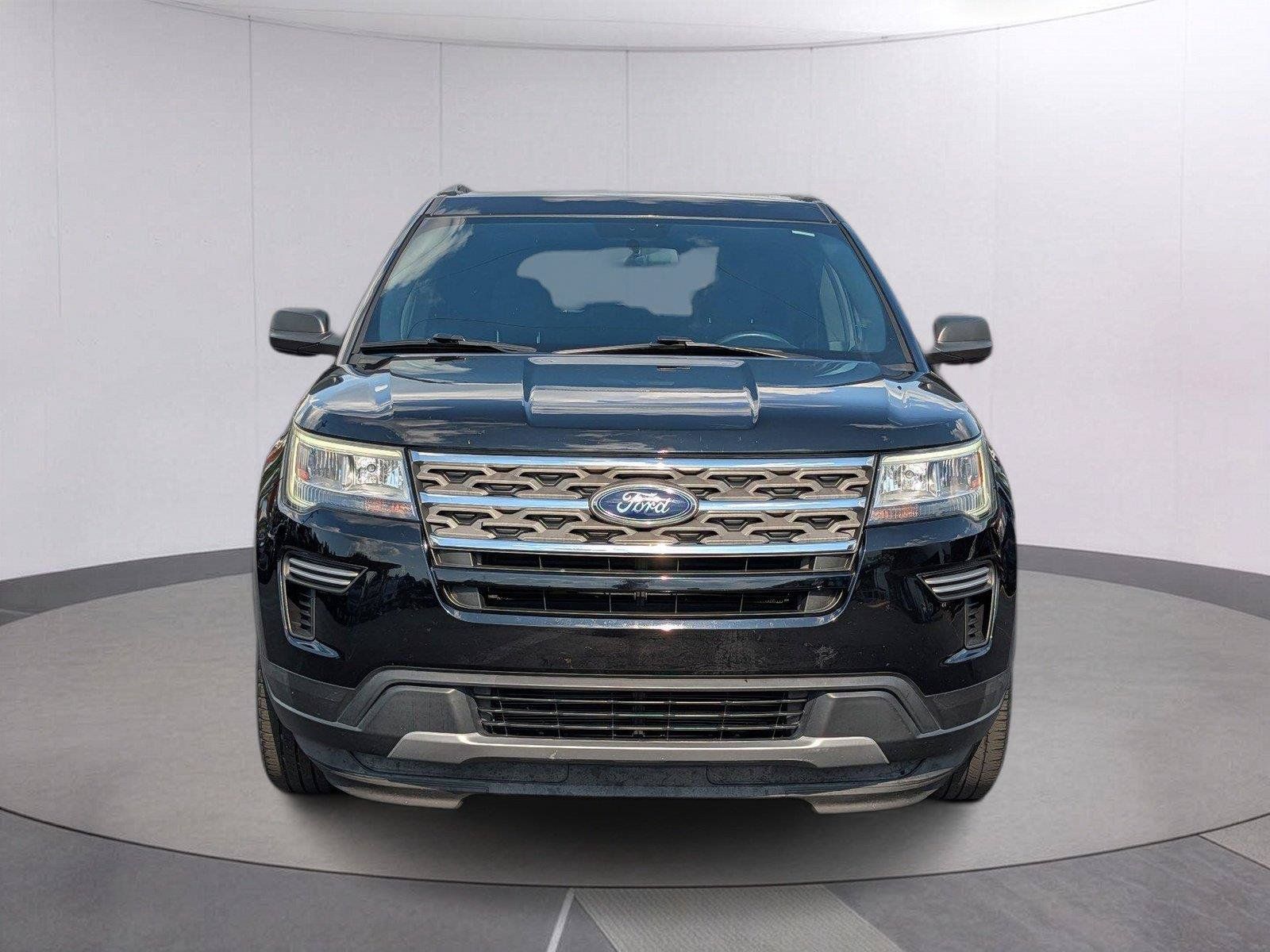 Used 2018 Ford Explorer XLT FWD image 8