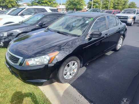 Used 2009 Honda Accord LX-P image 2