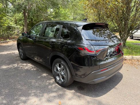 New 2026 Honda HR-V LX image 4
