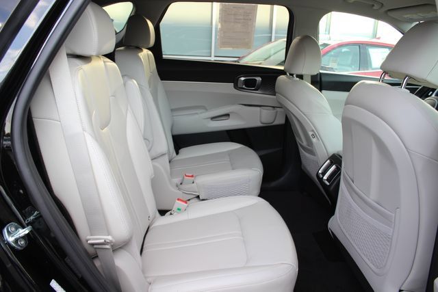 Used 2021 Kia Sorento S FWD image 30