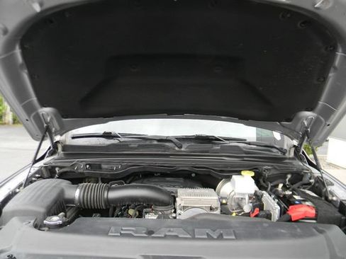 Used 2020 RAM 1500 Laramie w/ Sport Appearance Package AWD/4WD image 8