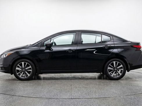 Used 2025 Nissan Versa SV FWD image 5