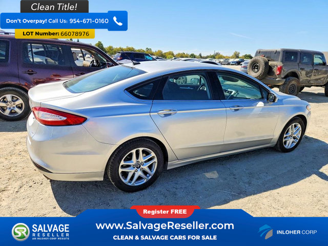 Used 2014 Ford Fusion SE FWD image 4