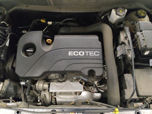 Used 2019 Chevrolet Equinox LS FWD image 30