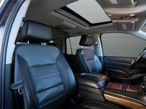 Used 2019 GMC Yukon Denali w/ Denali Ultimate Package image 25