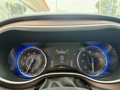 Used 2023 Chrysler Voyager LX FWD image 32