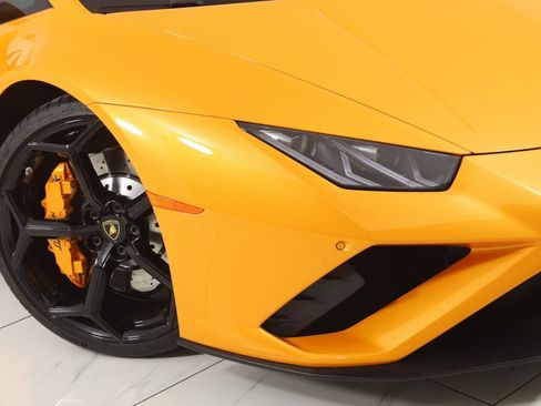 Used 2022 Lamborghini Huracan EVO image 20