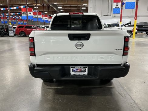 Used 2025 Nissan Frontier S w/ S Utility Package AWD/4WD image 4