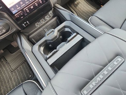 New 2026 RAM 2500 Limited AWD/4WD image 21