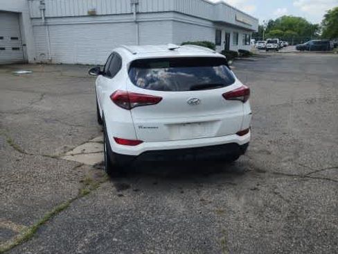 Used 2018 Hyundai Tucson SEL FWD image 19