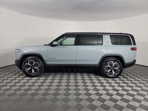 Used 2024 Rivian R1S Adventure AWD/4WD image 2