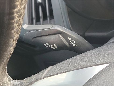 Used 2016 Ford Transit Connect XL image 9