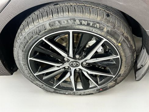 Used 2023 Toyota Camry SE image 11