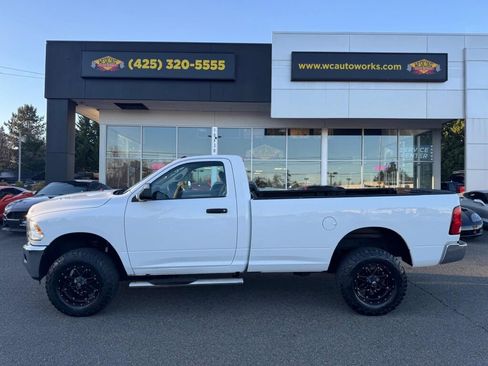 Used 2018 RAM 2500 Tradesman w/ Chrome Appearance Group image 2