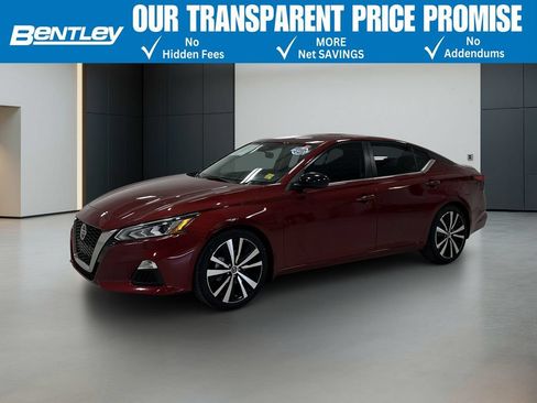 Used 2022 Nissan Altima 2.5 SR FWD image 1