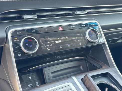 Used 2024 Genesis GV80 2.5T image 22