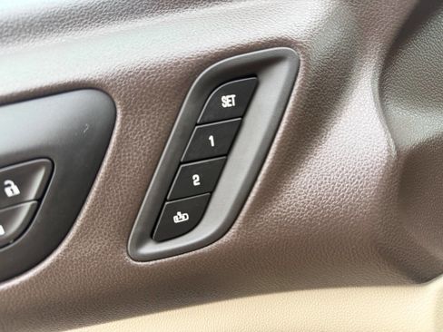 Used 2018 GMC Acadia Denali w/ Technology Package image 21