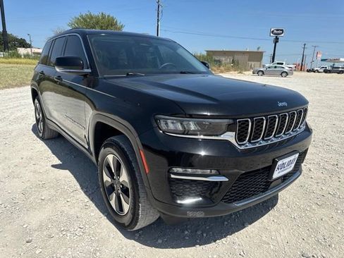 Used 2023 Jeep Grand Cherokee 4WD 4xe image 8
