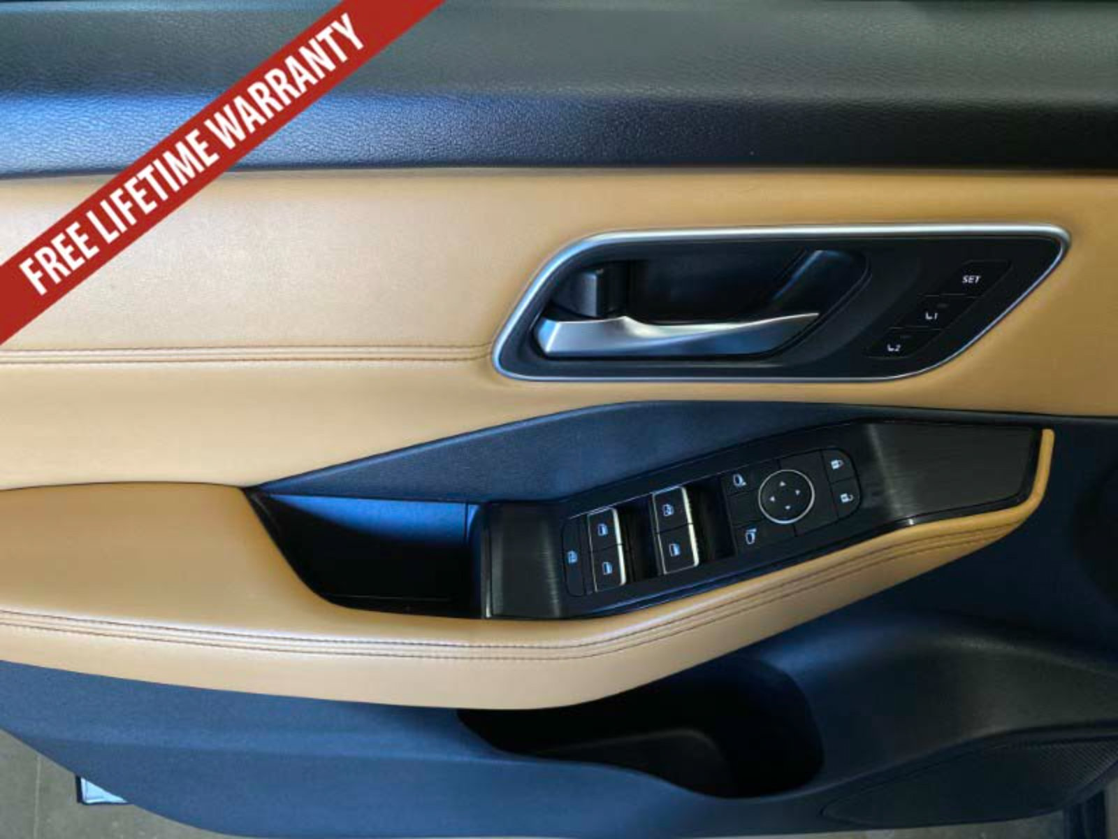 Used 2021 Nissan Rogue Platinum AWD/4WD image 35