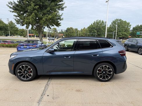 Used 2025 BMW X3 xDrive30i w/ Premium Package AWD/4WD image 2