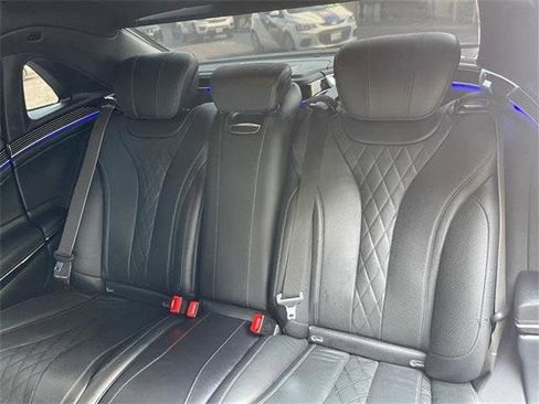 Used 2017 Mercedes-Benz Maybach S 550 4MATIC image 27