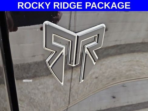 New 2026 Ford F250 Lariat w/ Black Appearance Package image 10