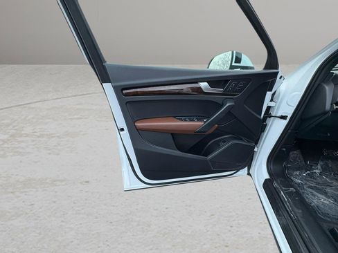 Used 2019 Audi Q5 2.0T Premium w/ Convenience Package image 10