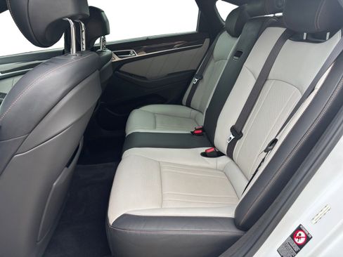Used 2018 Genesis G80 3.3T Sport image 13