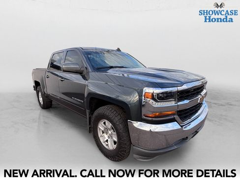 Used 2017 Chevrolet Silverado 1500 LT w/ Trailering Package AWD/4WD image 6