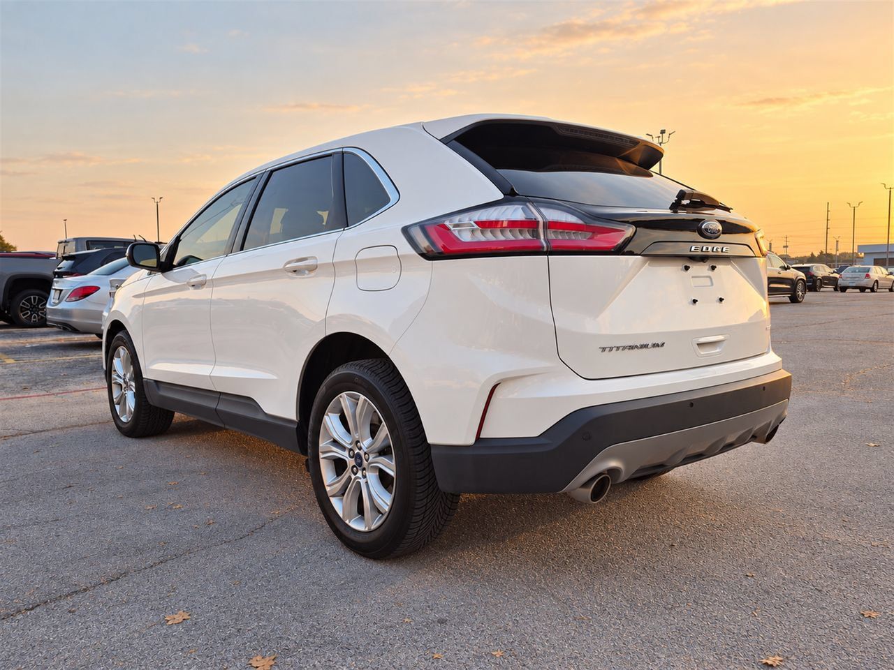 Used 2022 Ford Edge Titanium w/ Cargo Accessory Package AWD/4WD image 6
