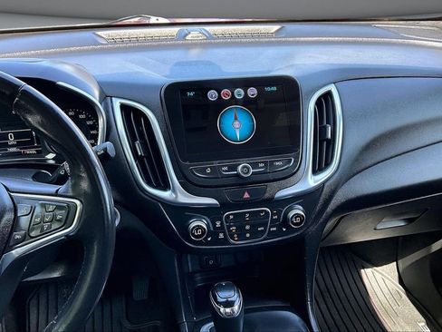 Used 2018 Chevrolet Equinox LT w/ Sun & Infotainment Package AWD/4WD image 9