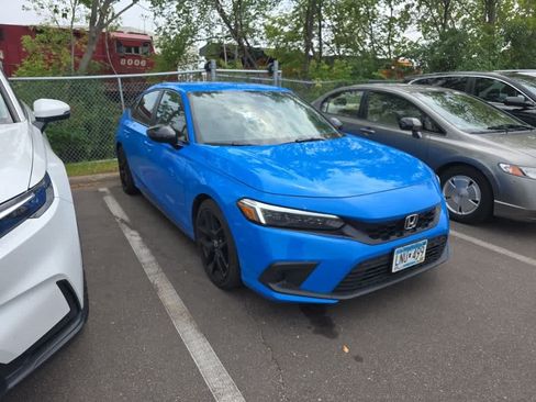 Used 2024 Honda Civic Sport image 4