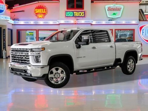 Used 2022 Chevrolet Silverado 2500 LTZ w/ LTZ Plus Package image 2