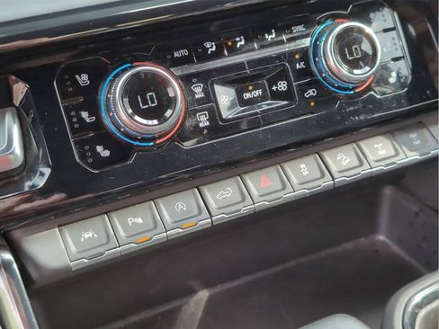 Used 2024 GMC Sierra 1500 AT4X image 24