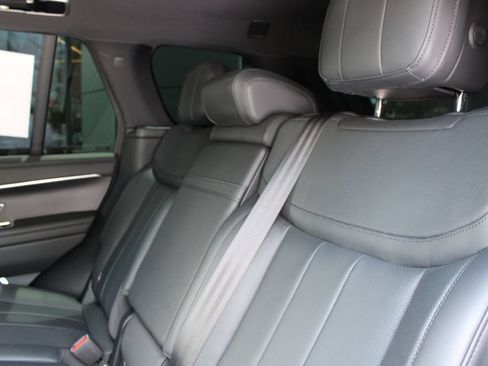 Used 2023 Land Rover Range Rover SE AWD/4WD image 10