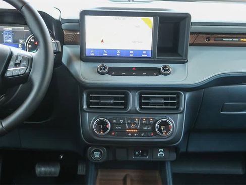 New 2024 Ford Maverick Lariat w/ 4K Tow Package image 12