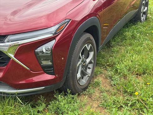 Used 2024 Chevrolet Trax LT FWD image 5
