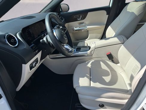 Certified 2026 Mercedes-Benz GLA 250 4MATIC image 9