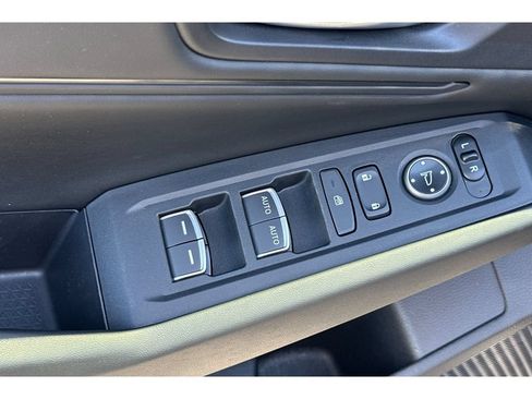 Certified 2025 Honda Accord SE image 12