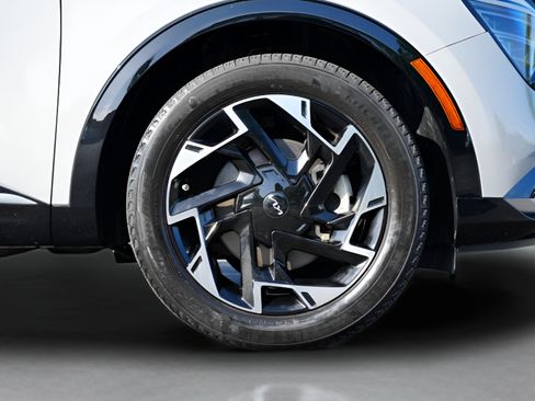 Used 2023 Kia Sportage SX FWD image 9