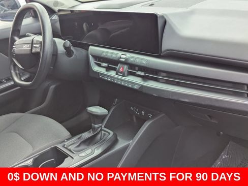 Used 2025 Kia K4 FWD image 29