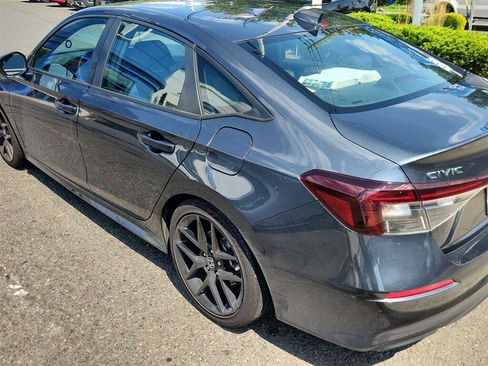 Used 2025 Honda Civic FWD Hybrid Sedan image 4