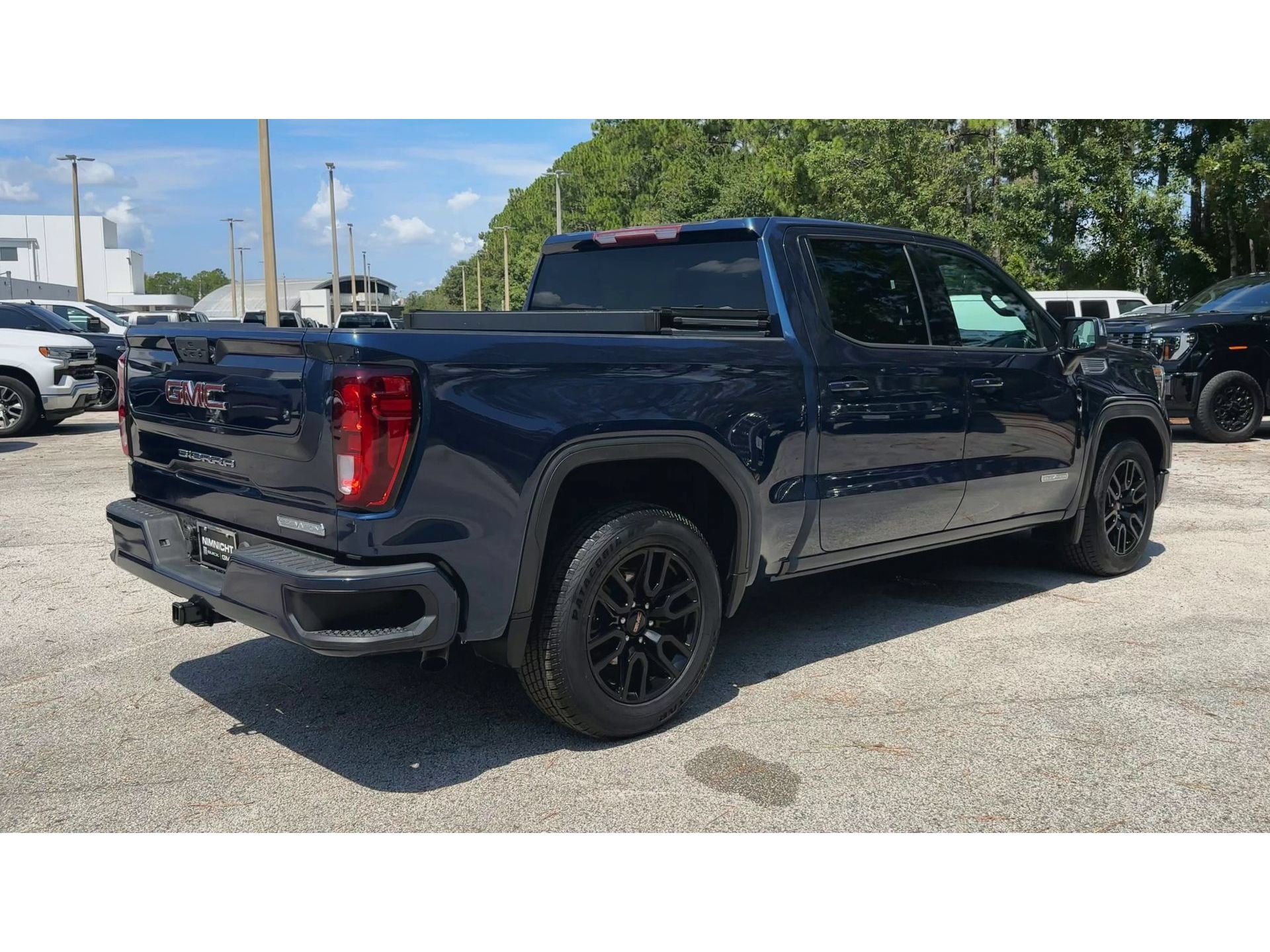 Certified 2021 GMC Sierra 1500 Elevation RWD image 8