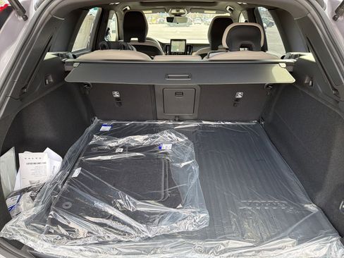 New 2026 Volvo XC60 B5 Plus w/ Protection Package Premier AWD/4WD image 17