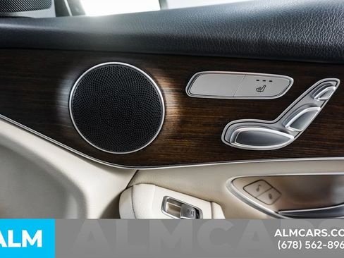 Used 2022 Mercedes-Benz GLC 300 w/ Premium Package Lite image 42